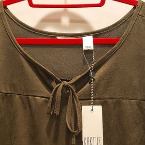 Plus-size olive brushed polyester maxi-dress. KAKTUS brand
